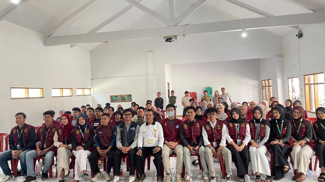 Menghadiri Musyawarah Agenda Kegiatan Desa Pamulihan